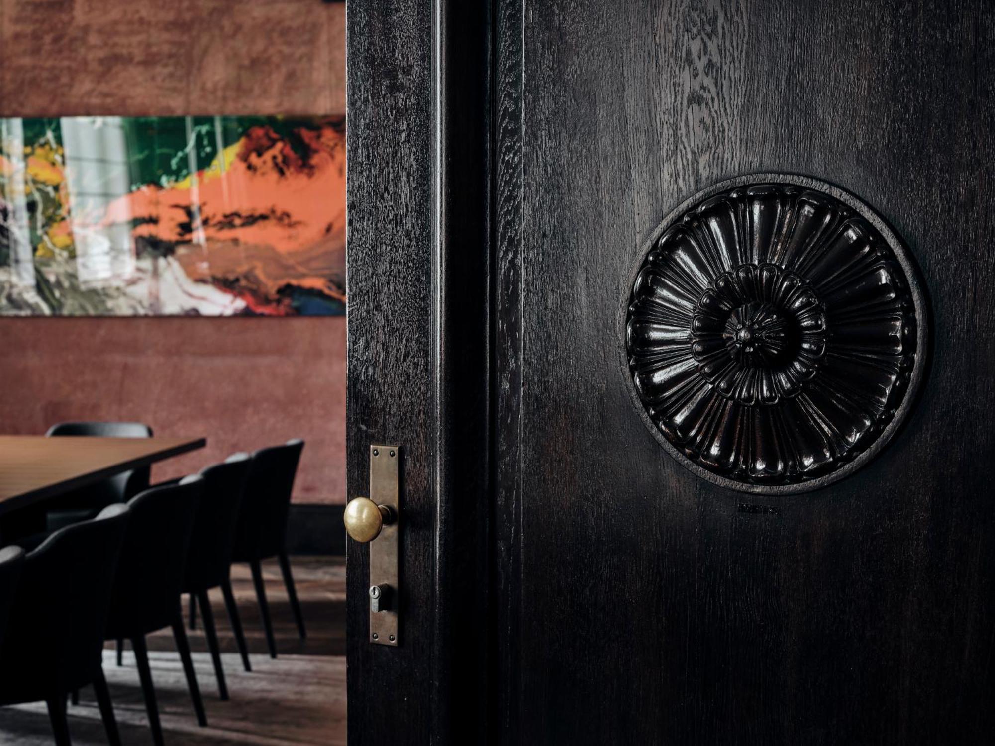 The Wellem, In The Unbound Collection By Hyatt Hotell Düsseldorf Eksteriør bilde The door of the restaurant