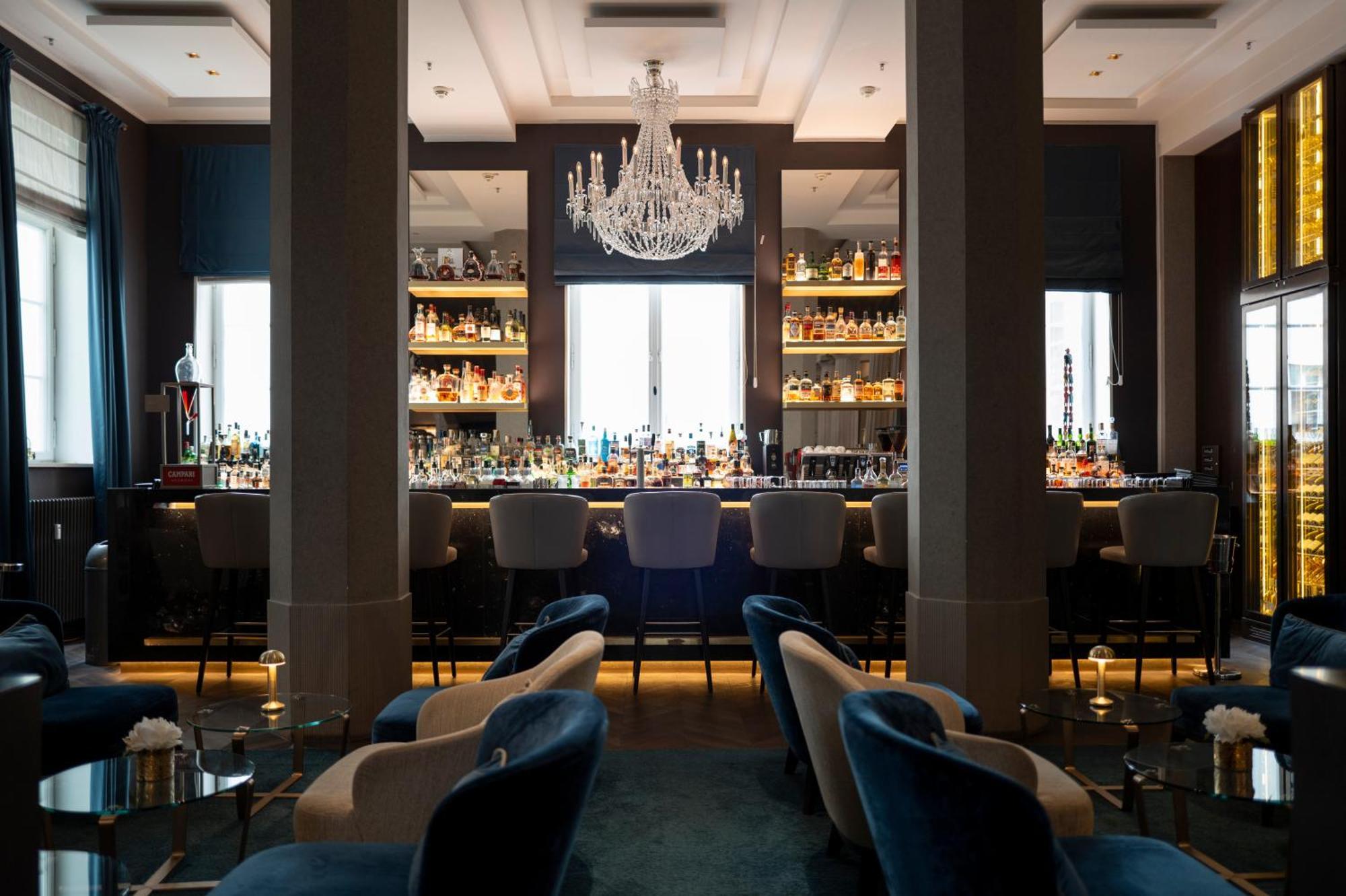 The Wellem, In The Unbound Collection By Hyatt Hotell Düsseldorf Eksteriør bilde The bar at the London Edition